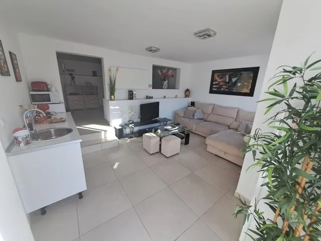 Hermosa villa con dos apartamentos separados y un estudo — 20