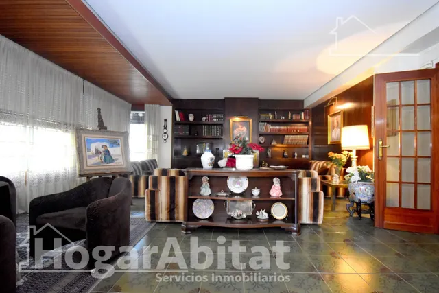GRAN PISO SEÑORIAL CON BALCÓN Y TERRAZA EN AVENIDA PRINCIPAL — 19