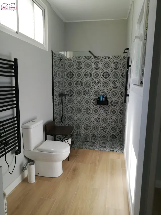 AMPLIA VIVIENDA REFORMADA.-ZONA CALLE ANCHA — 20