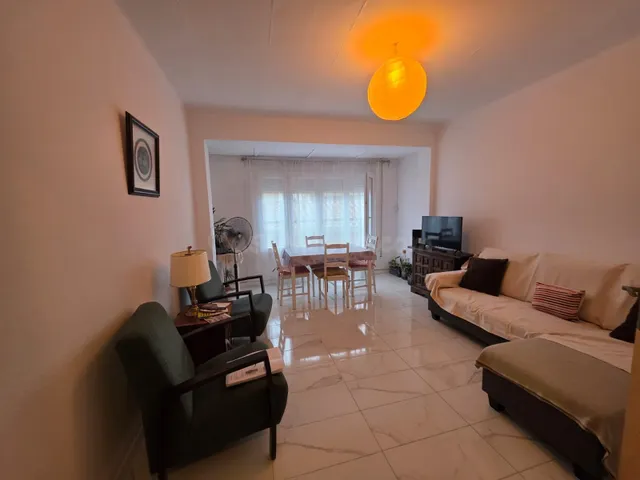 ¡Oportunidad Única! Piso Reformado en el Encanto del Casco A - foto 2