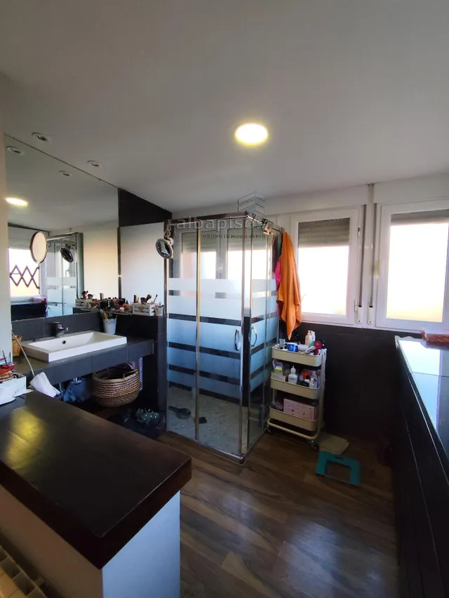 EXCLUSIVO ÁTICO CON TERRAZA Y GARAJE INCLUIDO EN ZONA ARQUITECTO VANDELVIRA · 4 habitaciones · REF: GV0329 — 13