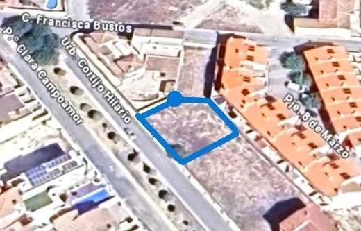 SOLAR URBANO EN HUÉSCAR — 4