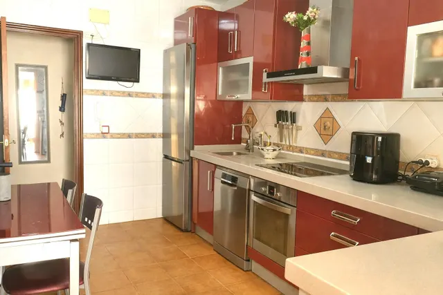 Chalet urbano en Los Gallos. — 12
