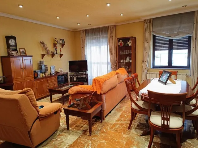 VIVIENDA EN PLENO CENTRO - foto 2