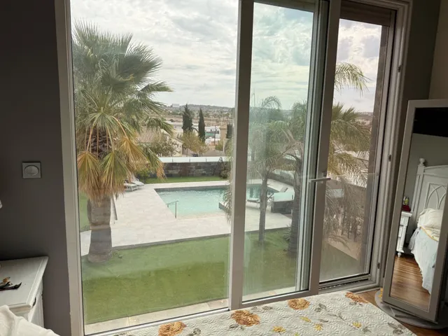 CHALET INDEPENDIENTE EN LOS CONEJOS CON PISCINA, CINCO DORMITORIOS Y AMPLIAS ZONAS DE OCIO — 30