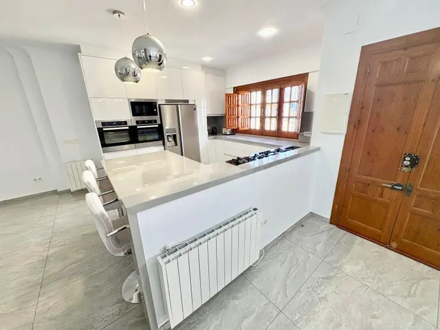CASA TOTALMENTE REFORMADA EN EL CENTRO DE SALOBREÑA - foto 2