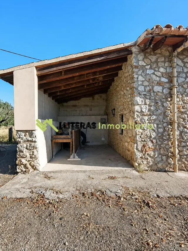 Bonita finca rústica con Luz y Agua - foto 4