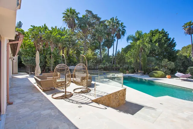 ESPECTACULAR VILLA DE LUJO UBICADA EN LA PRIVILEGIADA ZONA D - foto 3