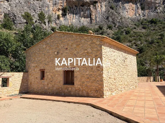 ACOGEDOR CHALET EN UN ENTORNO INMEJORABLE EN EXCLUSIVA EN KA - foto 4
