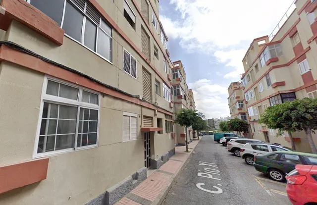 Se vende piso OKUPA en Telde (Las Palmas). - foto 3