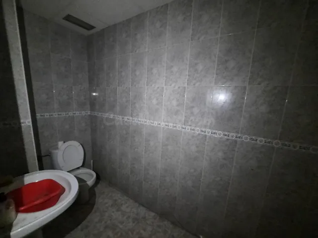 ALQUILER DE LOCAL COMERCIAL — 3