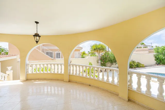 Villa 3 habitaciones 151m² en venta - Doña Pepa - foto 4