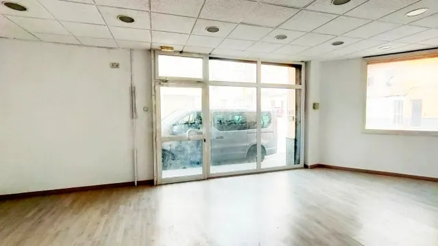 Local comercial en Sant Joan de Vilatorrada - foto 5