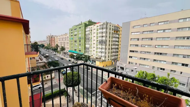 PLAYA SANTA MARIA DEL MAR - CÁDIZ- ¡ AMPLIO INMUEBLE CON GAR - foto 2
