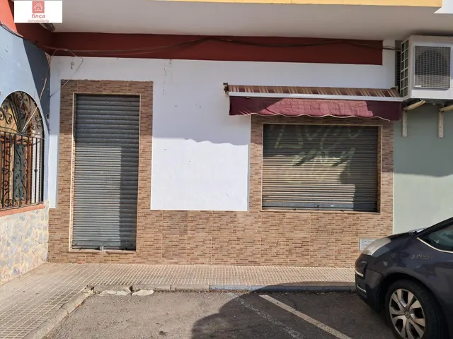 Local comercial 173m² en alquiler - LAS CUMBRES - foto 3