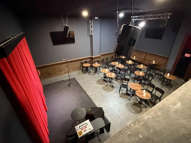 Venta de local-restaurante con licencia – espacio para ocio  - foto 2