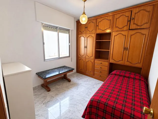 Excepcional Casa con Porche y Patio en Zona Alameda! — 16