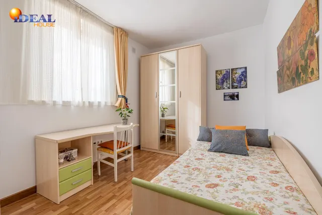 PRECIOSO CARMEN A LA VENTA — 12