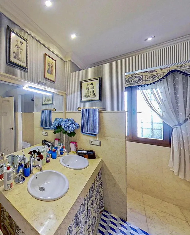 EXCELENTE PISO EN CALLE REJAS DE LA VIRGEN — 37