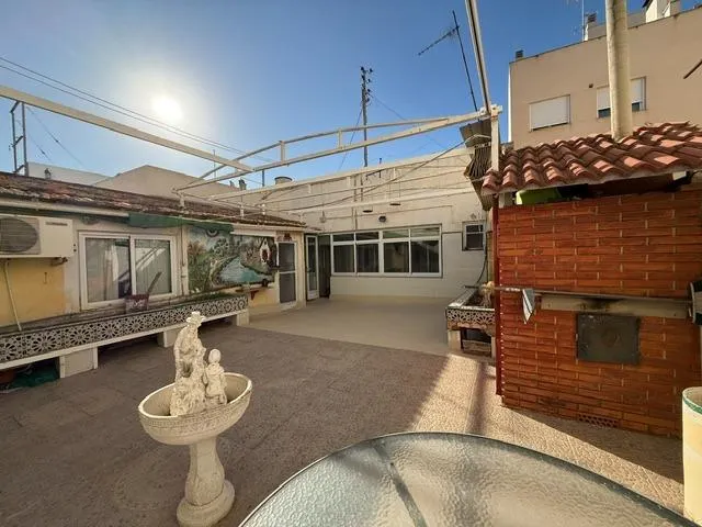 Venta de casa en primera planta con terraza de 70m2 — 18