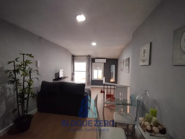 Alquiler ático dúplex 2 dormitorios San Fernando, garaje y trastero — 12