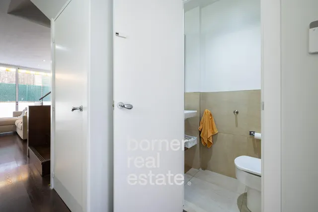 Chalet adosado en venta en Calle de Sant Josep — 26