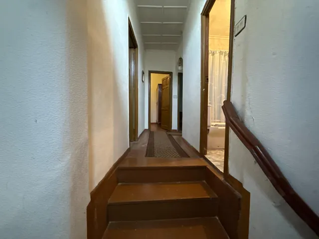 SE VENDE CASA CON PARCELA EN SANDIAS. — 16