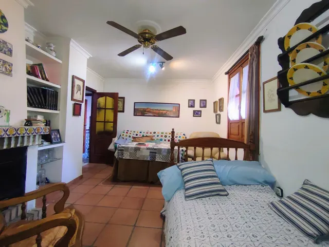 Casa junto a la Corredera, con 4 dormitorios y 2 baños!!! - foto 5