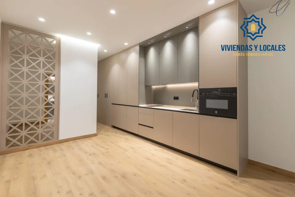 MODERNO ESTUDIO TIPO LOFT EN URBANIZACIÓN VILLA PINEDA - ZONA VILLAREJO