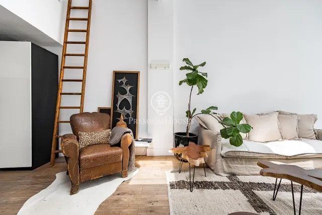 Exclusivo loft de diseño con piscina privada en Poble Sec — 24