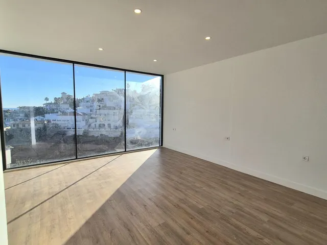 Chalet 3 habitaciones 320m² en venta - Riviera del sol — 28