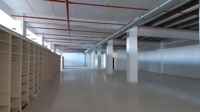 NAVE EN VENTA EN EL PTL VALLADARES (VIGO) — 16