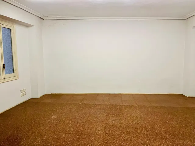 ENTRESUELO COMERCIAL EN REINA VICTORIA — 7