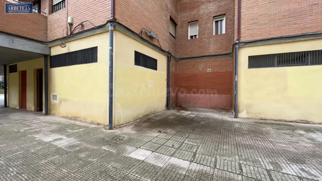 Se alquila local en la zona de Avd. del Ejercito, Guadalajar - foto 3
