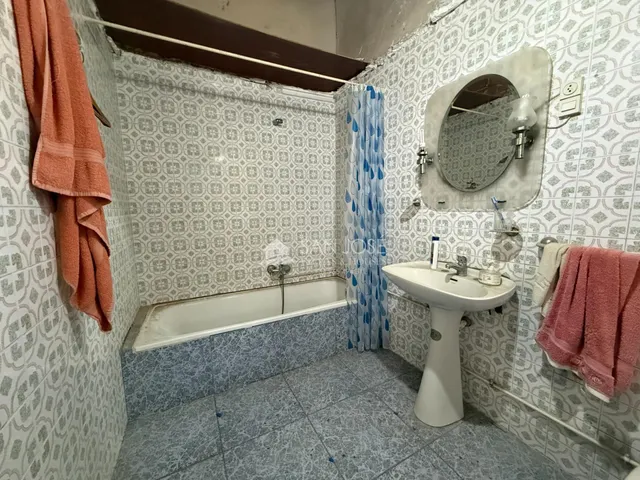Amplia Casa en Monforte del Cid con Garaje doble y Terraza — 6