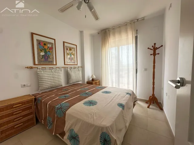 Apartamento con vistas abiertas al mar situado en primera línea de la playa de Guardamar — 10