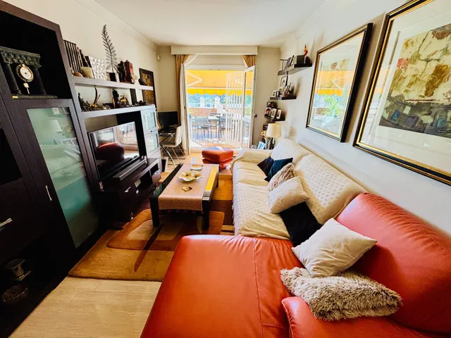 Amplia Planta Baja en Olletas-Sierra Blanquilla, Málaga - Ideal para Familias — 7