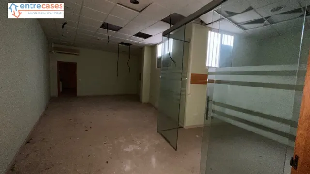 LOCAL COMERCIAL EN RICARDO PORTALES — 43