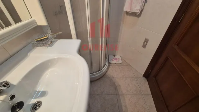 ESPECIAL ESTUDIANTES!!! AMPLIA HABITACIÓN  CON BAÑO DE USO EXCLUSIVO EN PISO COMPARTIDO EN EL COUTO. — 6