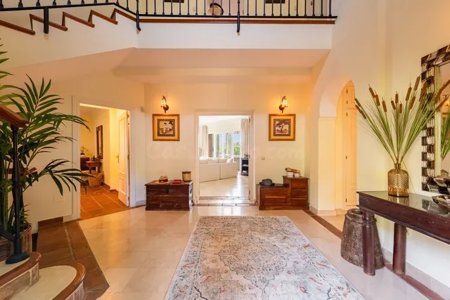 Chalet 5 habitaciones 419m² en venta - Costa Del Sol - foto 4