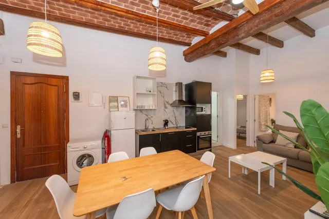 Fantastica Vivienda en Casco Antiguo de Alicante. — 2
