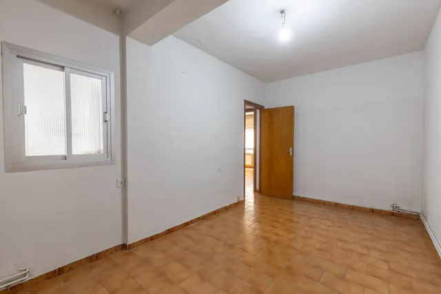 Amplio piso en Pedro Antonio de Alarcón — 28