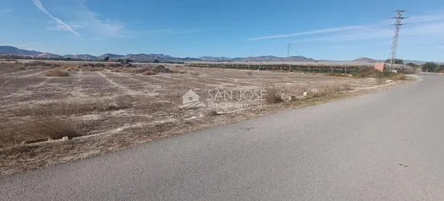 SE VENDE PARCELA DE TERRENO EN MONFORTE DEL CID — 3