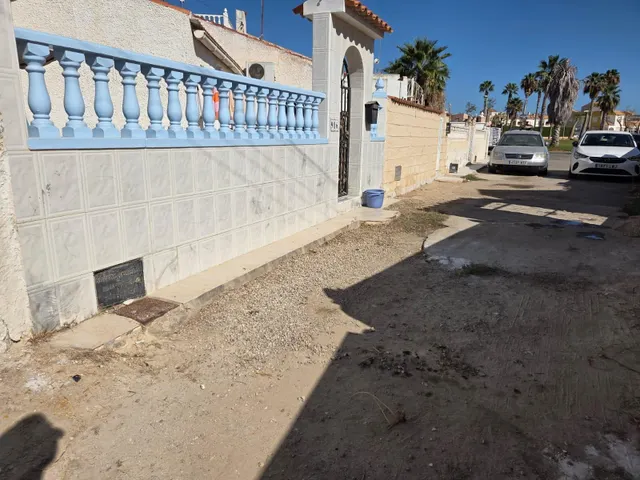 OPORTUNIDAD EN TORREVIEJA — 6