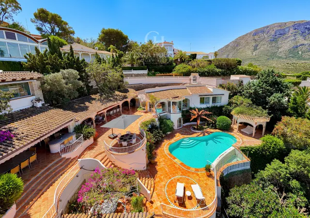 VILLA SIRI · HORIZONTE MEDITERRANEO Y PRIVACIDAD EN DENIA - foto 4