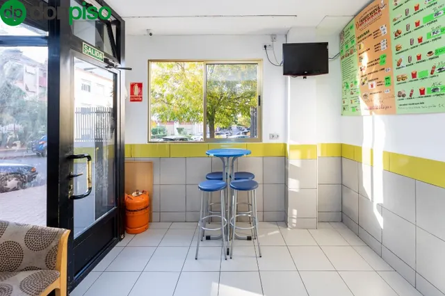 VENTA DE LOCAL EN URBANIZACION PARQUE NUEVA GRANADA (GRANADA) — 7