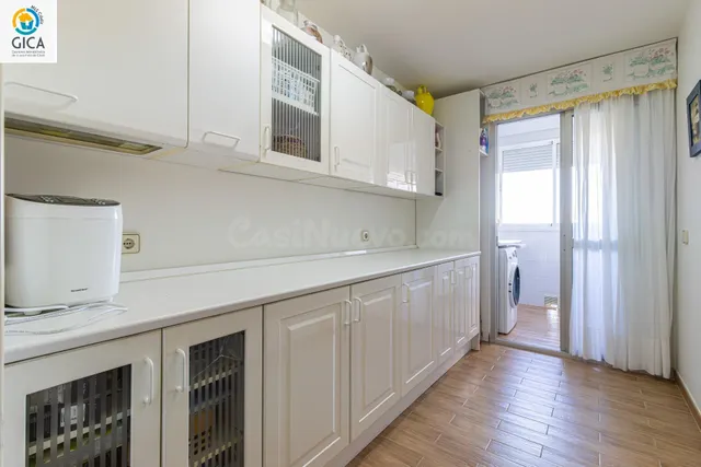 AMPLIO PISO CON VESTIDOR EN ZONA PARQUE ATLÁNTICO - foto 4
