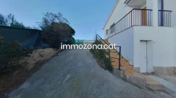 CASA OCUPADA DE 88 M2, 3 habitaciones, 1 BAÑOS, EN C/ CAMPANYA, LLORET DE MAR — 13