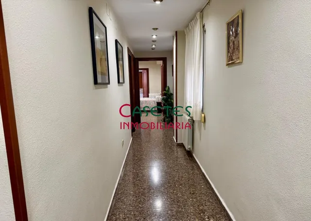 AMPLIA VIVIENDA CON PLAZA GARAJE DOBLE-CERRADA. — 11