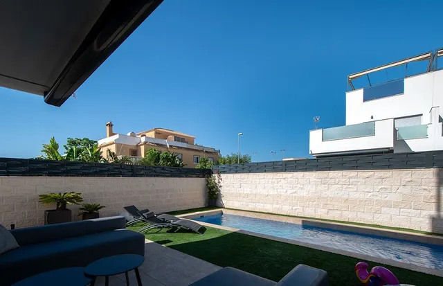 Casa adosada con piscina privada en Ciudad Quesada — 25